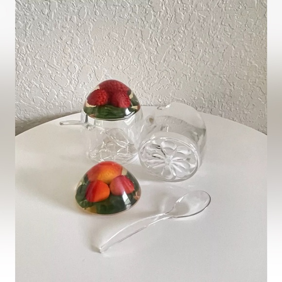 Vintage Lucite Condiment Jars by Stokes Perspex w/Fruit Enclosed Lids & Spoons - Picture 5 of 8